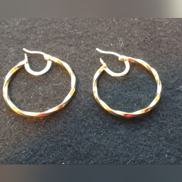 Simone I. Smith Sterling Silvet Hoop Earrings - Picture 5 of 6